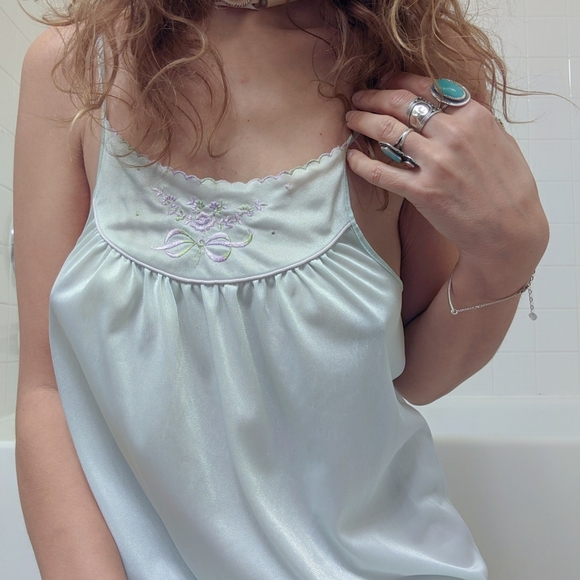 70s slinky mint green lingerie slip - Picture 3 of 4